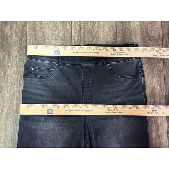 SPANX VINTAGE BLACK Wash STRAIGHT Leg pull-on Jeans #20355R-Size LARGE - Picture 4 of 11